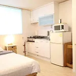 Cozy Home Between Konkuk Univ & Han River Park